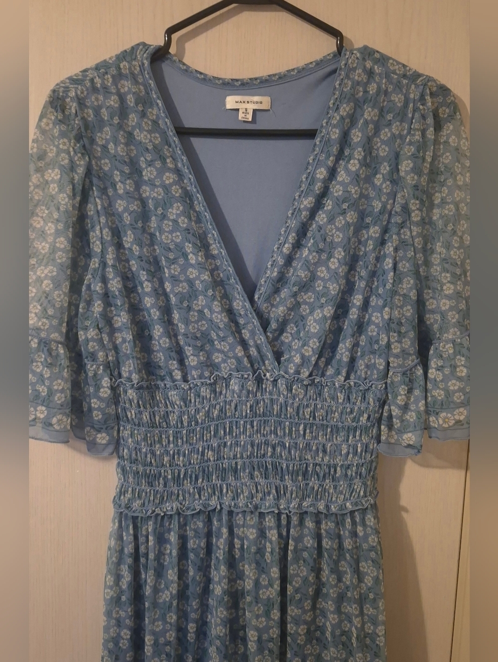 Max Studio Blue Floral Smocked Waist Midi Dress (S) - Picture 3 of 7